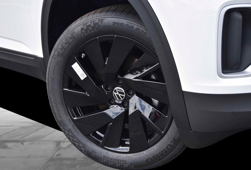 Volkswagen Atlas Vehicle Image 03