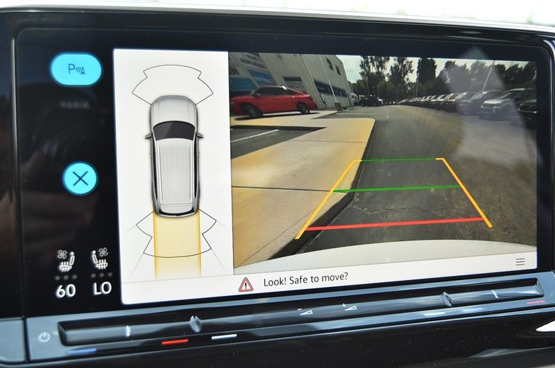 Volkswagen Atlas Vehicle Image 12