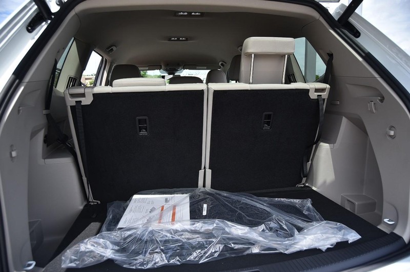 Volkswagen Atlas Vehicle Image 24