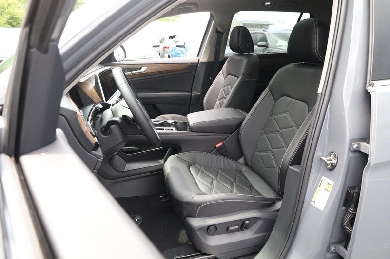 Volkswagen Atlas Vehicle Image 12