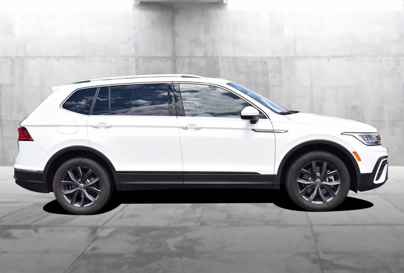 Volkswagen Tiguan Vehicle Image 05