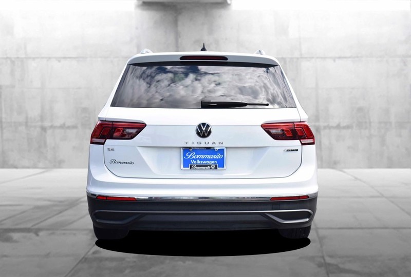 Volkswagen Tiguan Vehicle Image 06