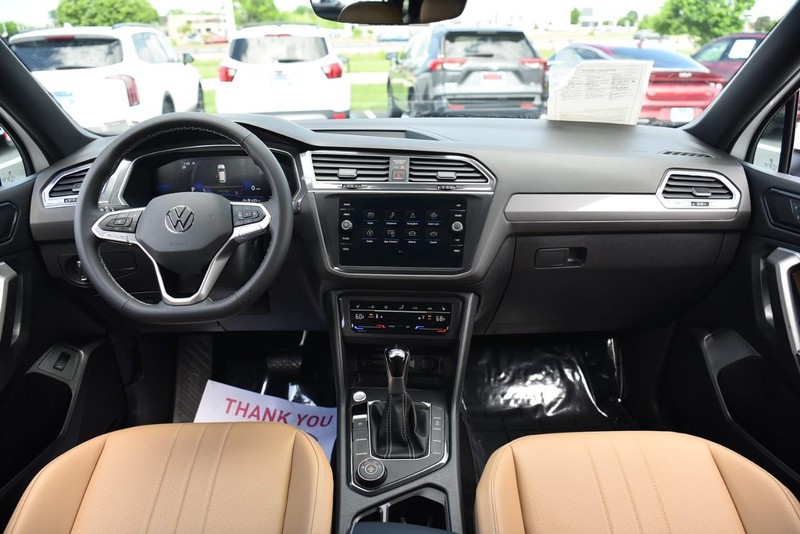 Volkswagen Tiguan Vehicle Image 07