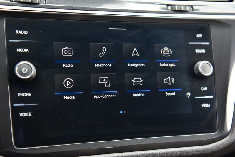 Volkswagen Tiguan Vehicle Image 14