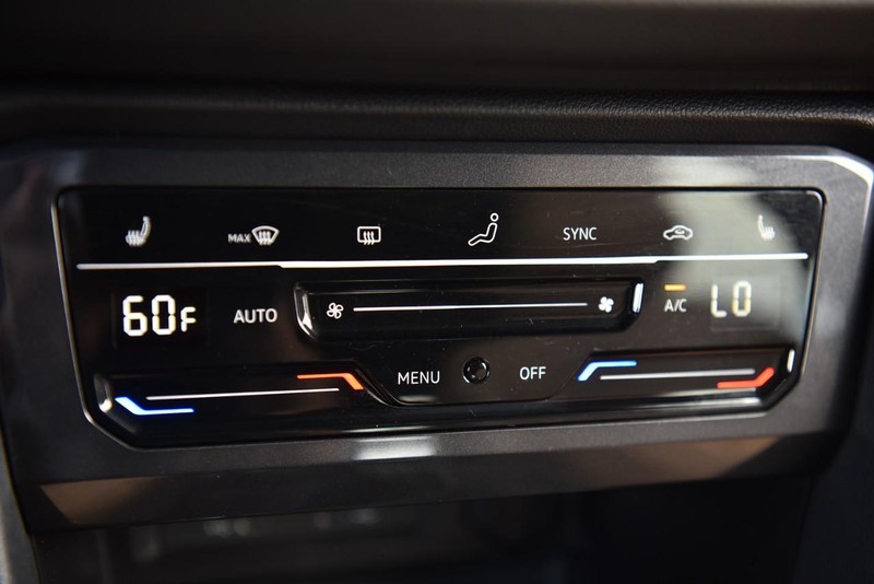 Volkswagen Tiguan Vehicle Image 15