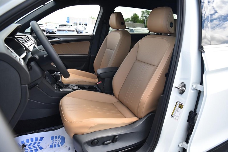 Volkswagen Tiguan Vehicle Image 21