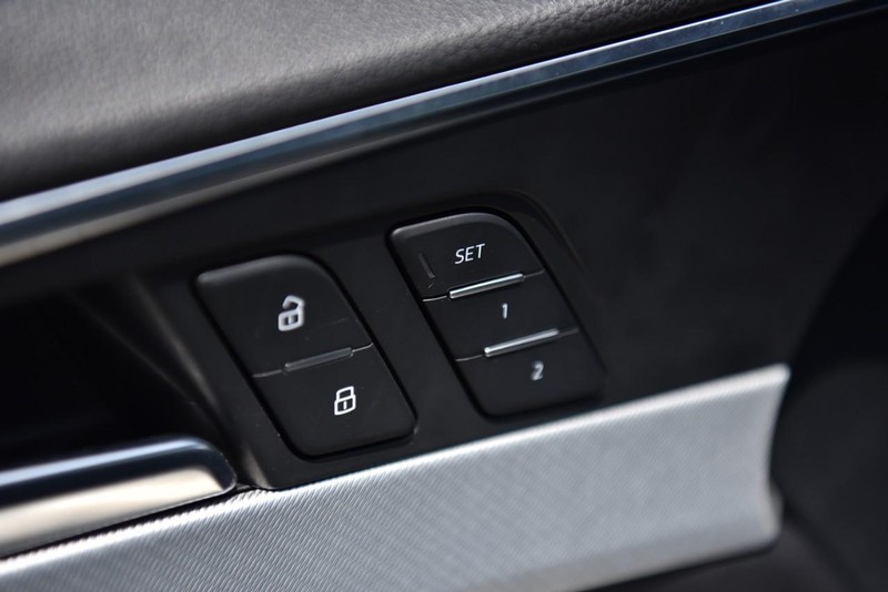 Audi A4 Vehicle Image 10