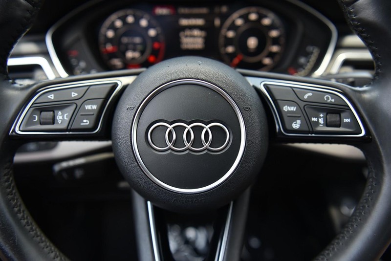 Audi A4 Vehicle Image 20