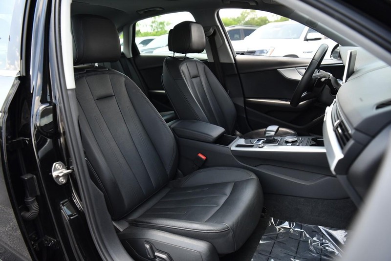 Audi A4 Vehicle Image 22