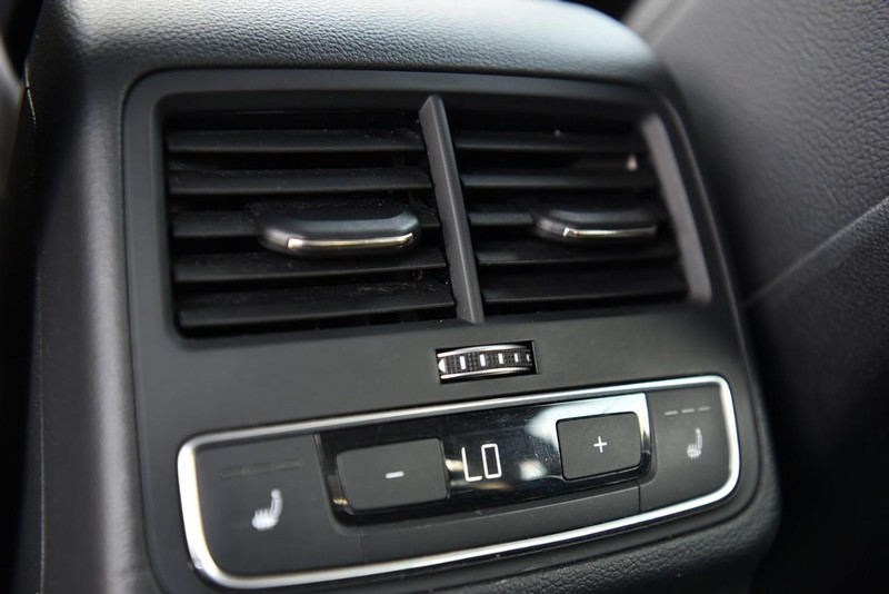 Audi A4 Vehicle Image 25
