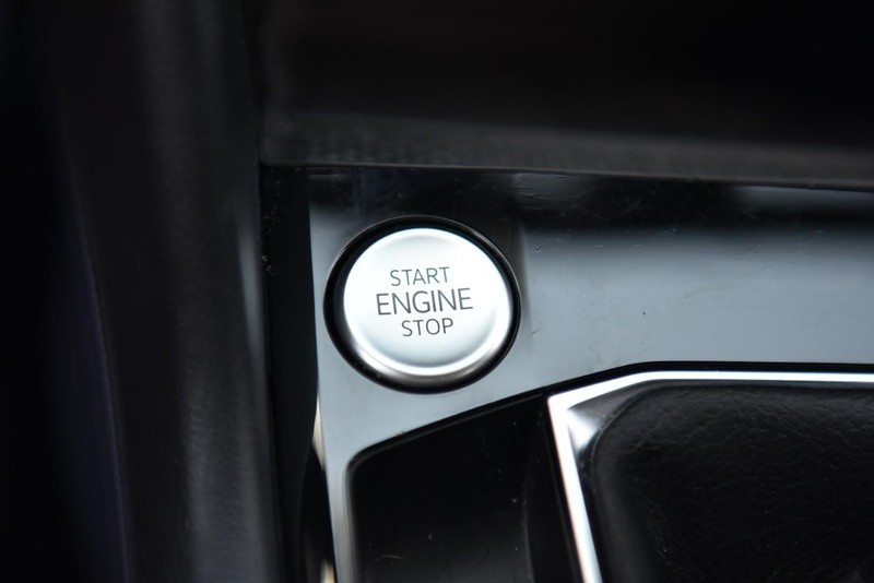 Volkswagen Taos Vehicle Image 17