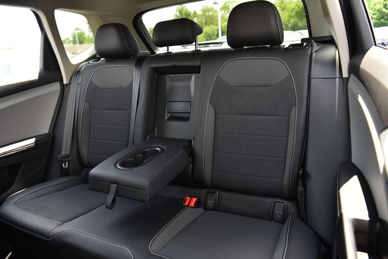 Volkswagen Taos Vehicle Image 26