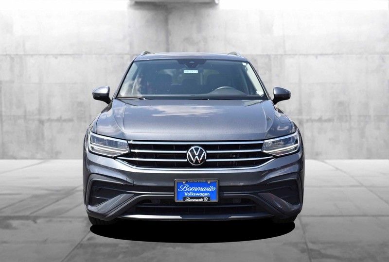 Volkswagen Tiguan Vehicle Image 04