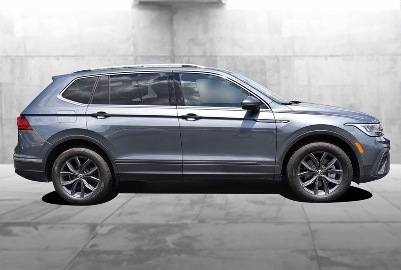 Volkswagen Tiguan Vehicle Image 05