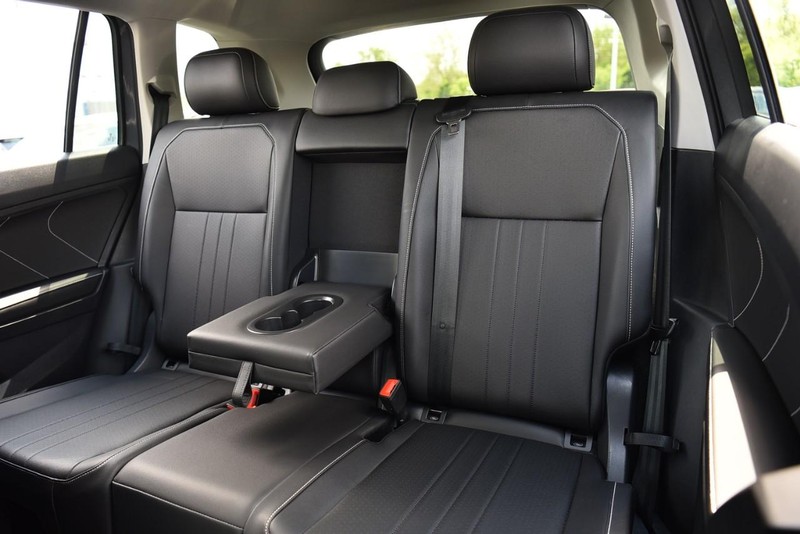Volkswagen Tiguan Vehicle Image 22