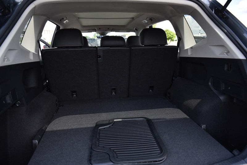 Volkswagen Tiguan Vehicle Image 25