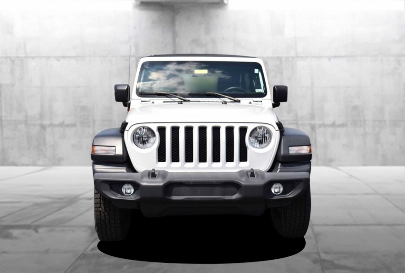 Jeep Wrangler Vehicle Image 04