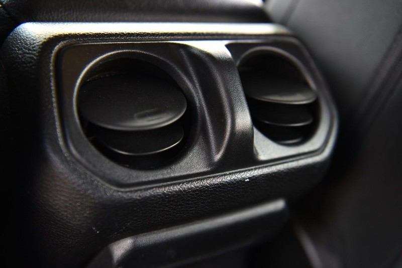 Jeep Wrangler Vehicle Image 20