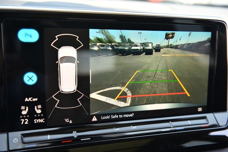 Volkswagen Atlas Vehicle Image 13