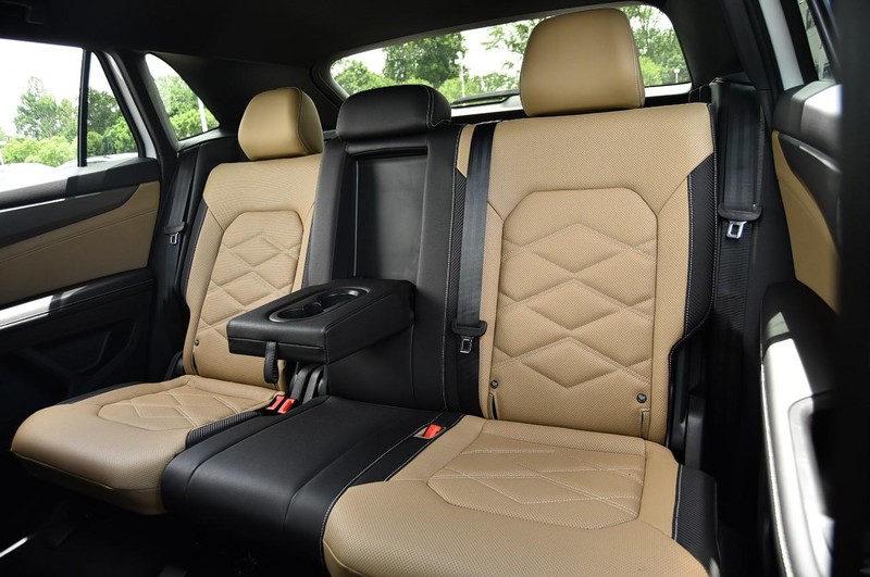 Volkswagen Atlas Cross Sport Vehicle Image 20