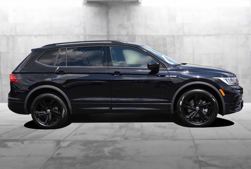 Volkswagen Tiguan Vehicle Image 05
