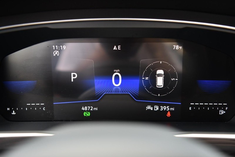 Volkswagen Tiguan Vehicle Image 12