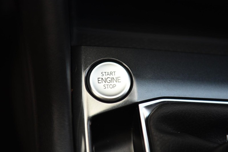 Volkswagen Tiguan Vehicle Image 17