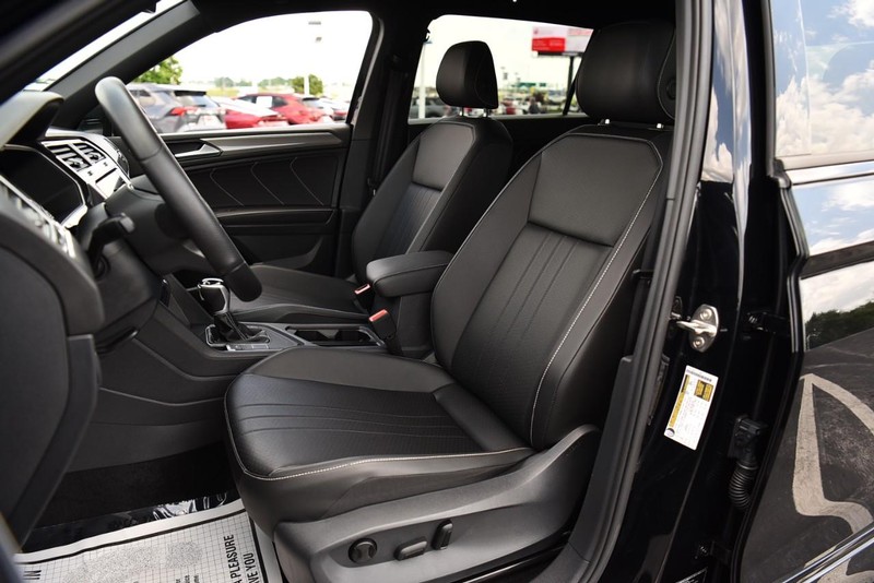 Volkswagen Tiguan Vehicle Image 20