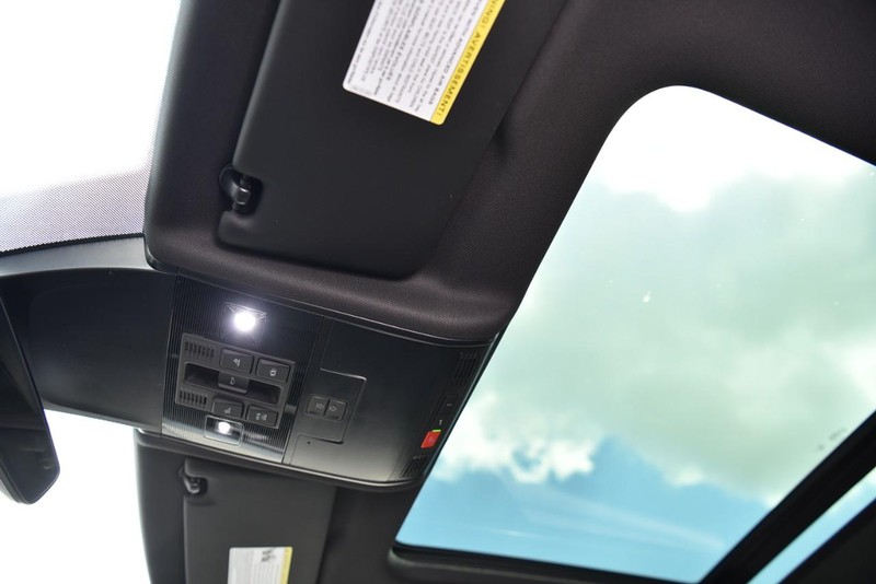 Volkswagen Tiguan Vehicle Image 22