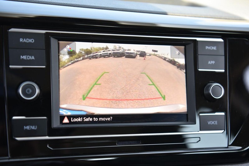 Volkswagen Taos Vehicle Image 13