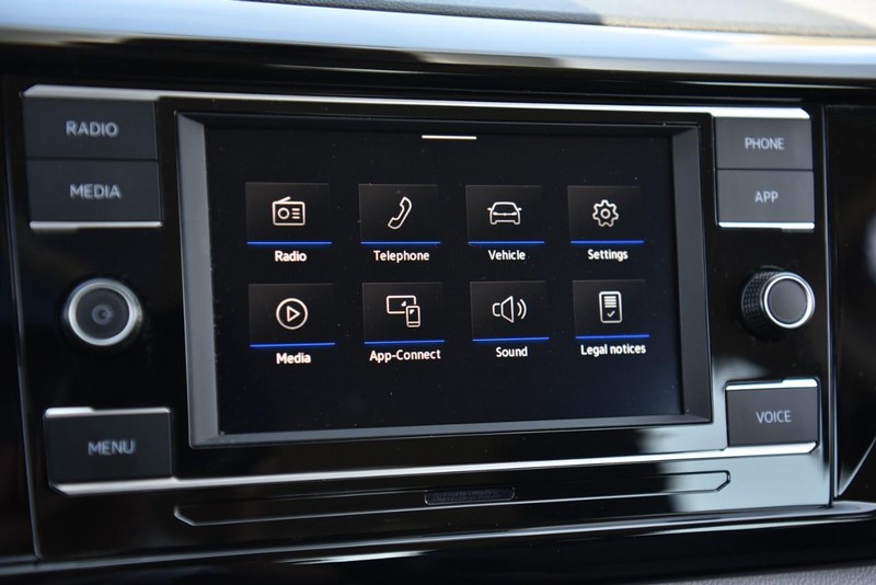 Volkswagen Taos Vehicle Image 14