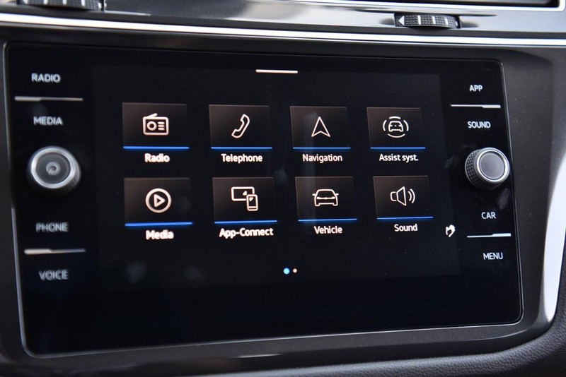 Volkswagen Tiguan Vehicle Image 13