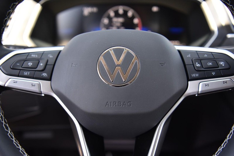 Volkswagen Tiguan Vehicle Image 19