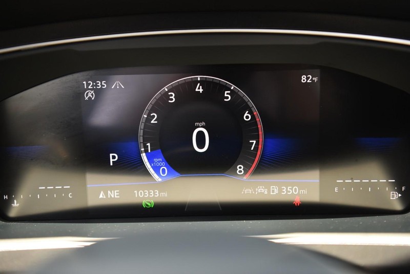 Volkswagen Tiguan Vehicle Image 12