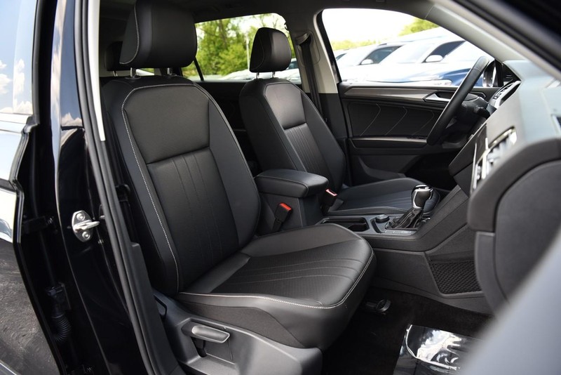 Volkswagen Tiguan Vehicle Image 22