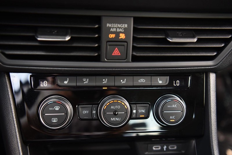Volkswagen Jetta Vehicle Image 15