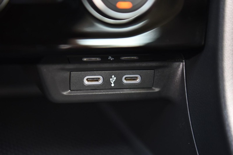 Volkswagen Jetta Vehicle Image 16