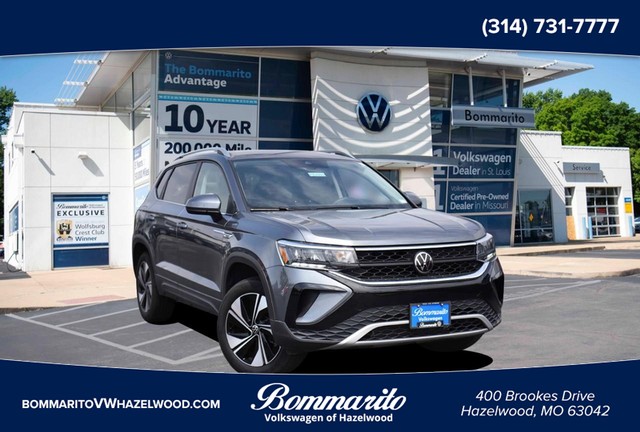 2024 Volkswagen Taos SE at Frazier Automotive in Hazelwood MO
