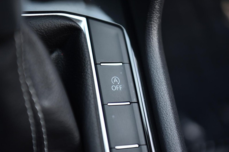Volkswagen Taos Vehicle Image 19