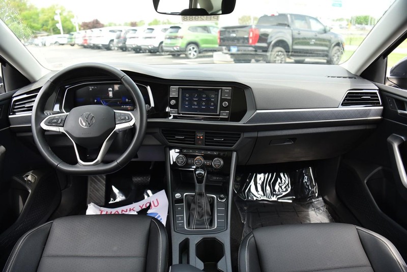 Volkswagen Jetta Vehicle Image 07