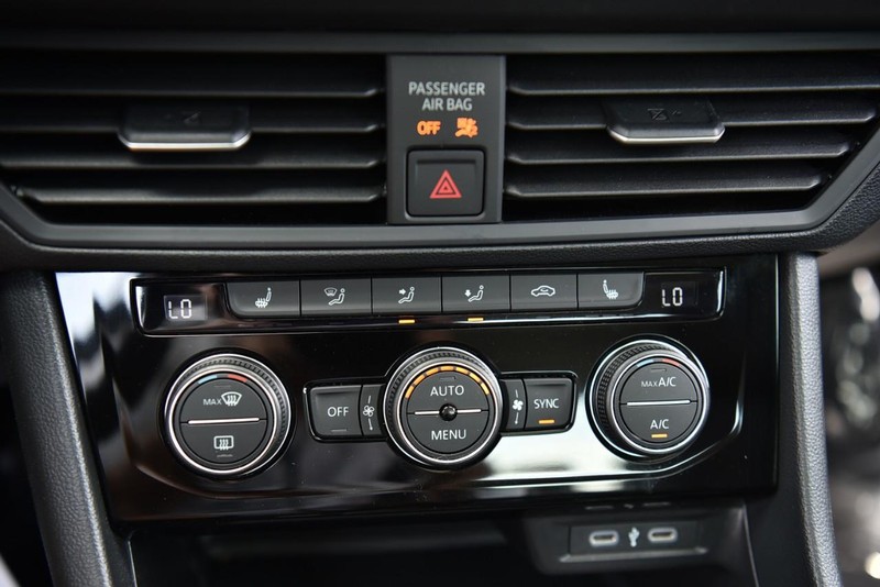 Volkswagen Jetta Vehicle Image 15