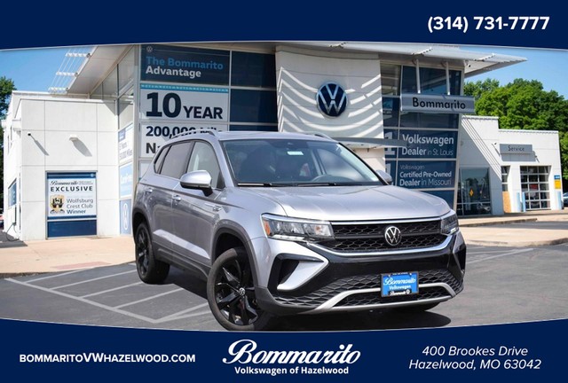 2024 Volkswagen Taos SE at Frazier Automotive in Hazelwood MO