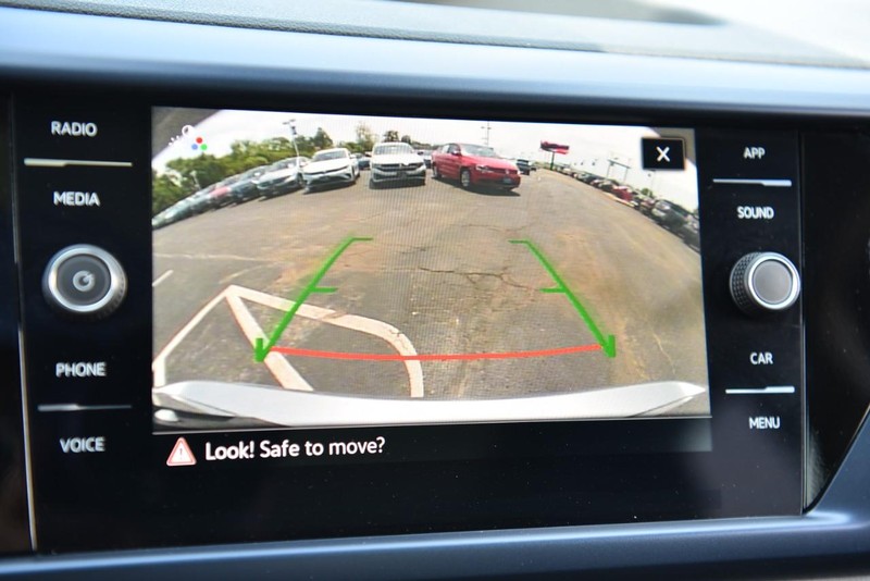 Volkswagen Taos Vehicle Image 13