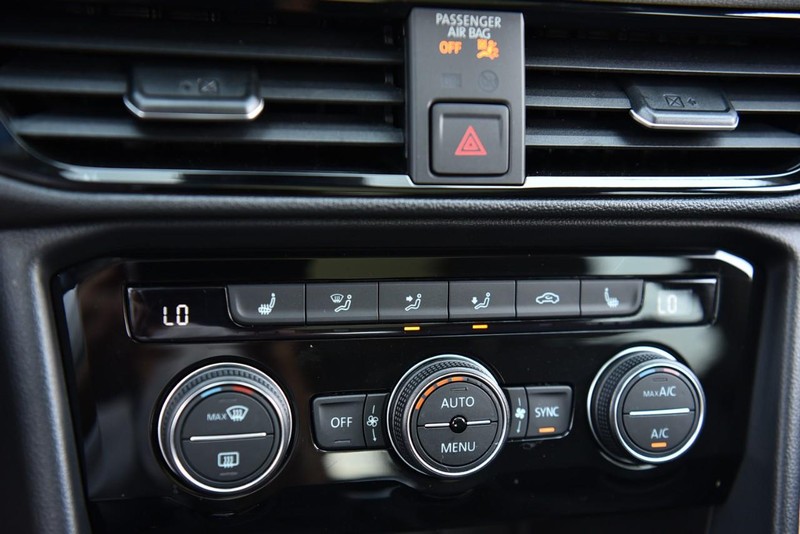 Volkswagen Taos Vehicle Image 15