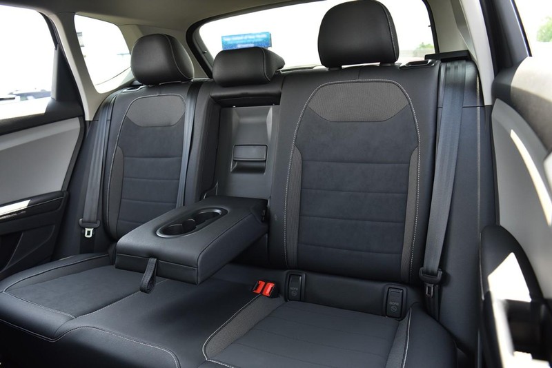 Volkswagen Taos Vehicle Image 23