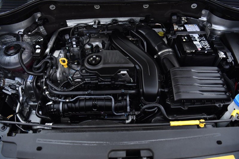 Volkswagen Taos Vehicle Image 27