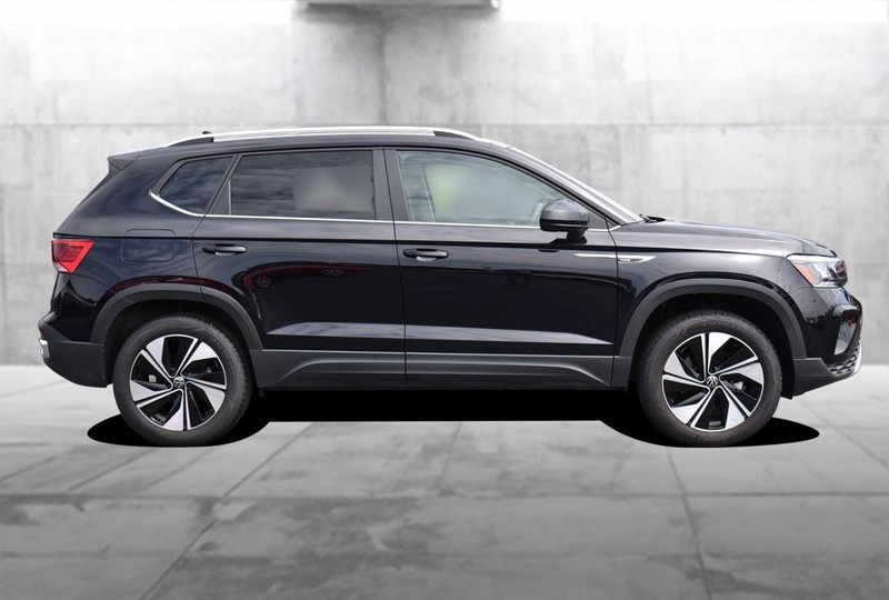 Volkswagen Taos Vehicle Image 05