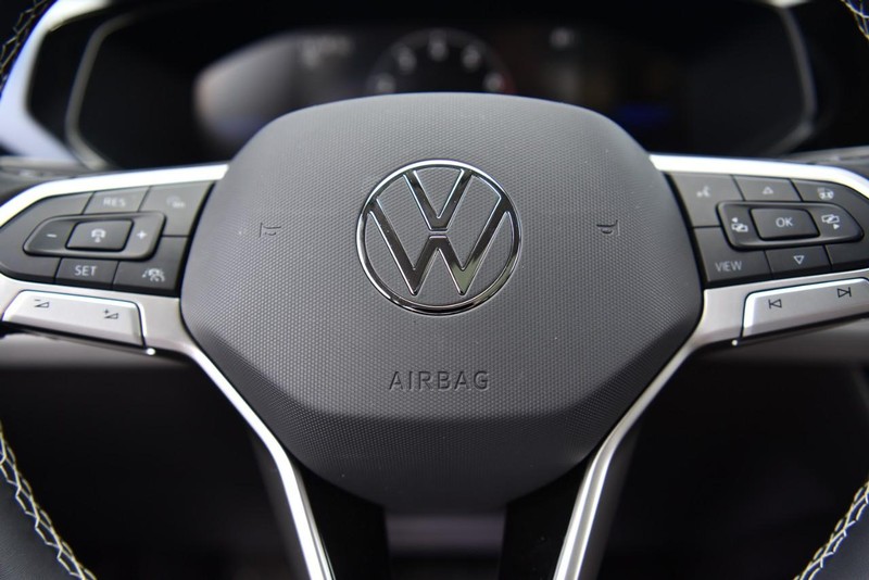 Volkswagen Taos Vehicle Image 20