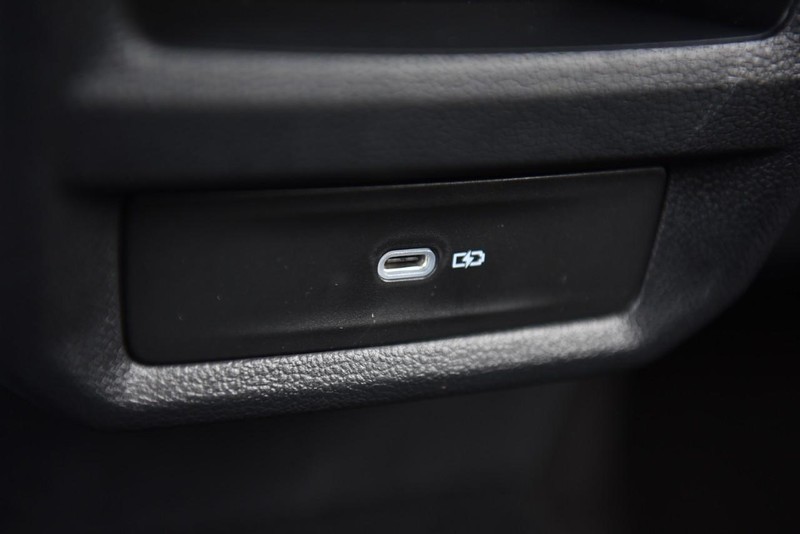 Volkswagen Taos Vehicle Image 26