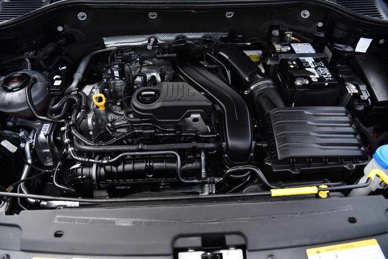 Volkswagen Taos Vehicle Image 28